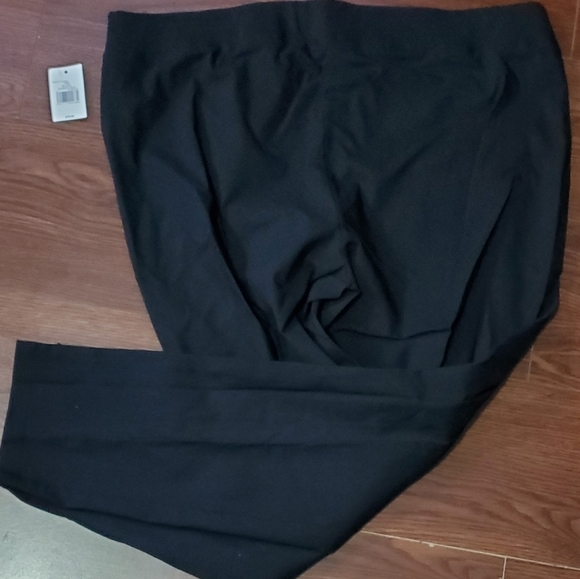 The Limited Pointe Pull On Stretch Pants - Picture 2 of 7